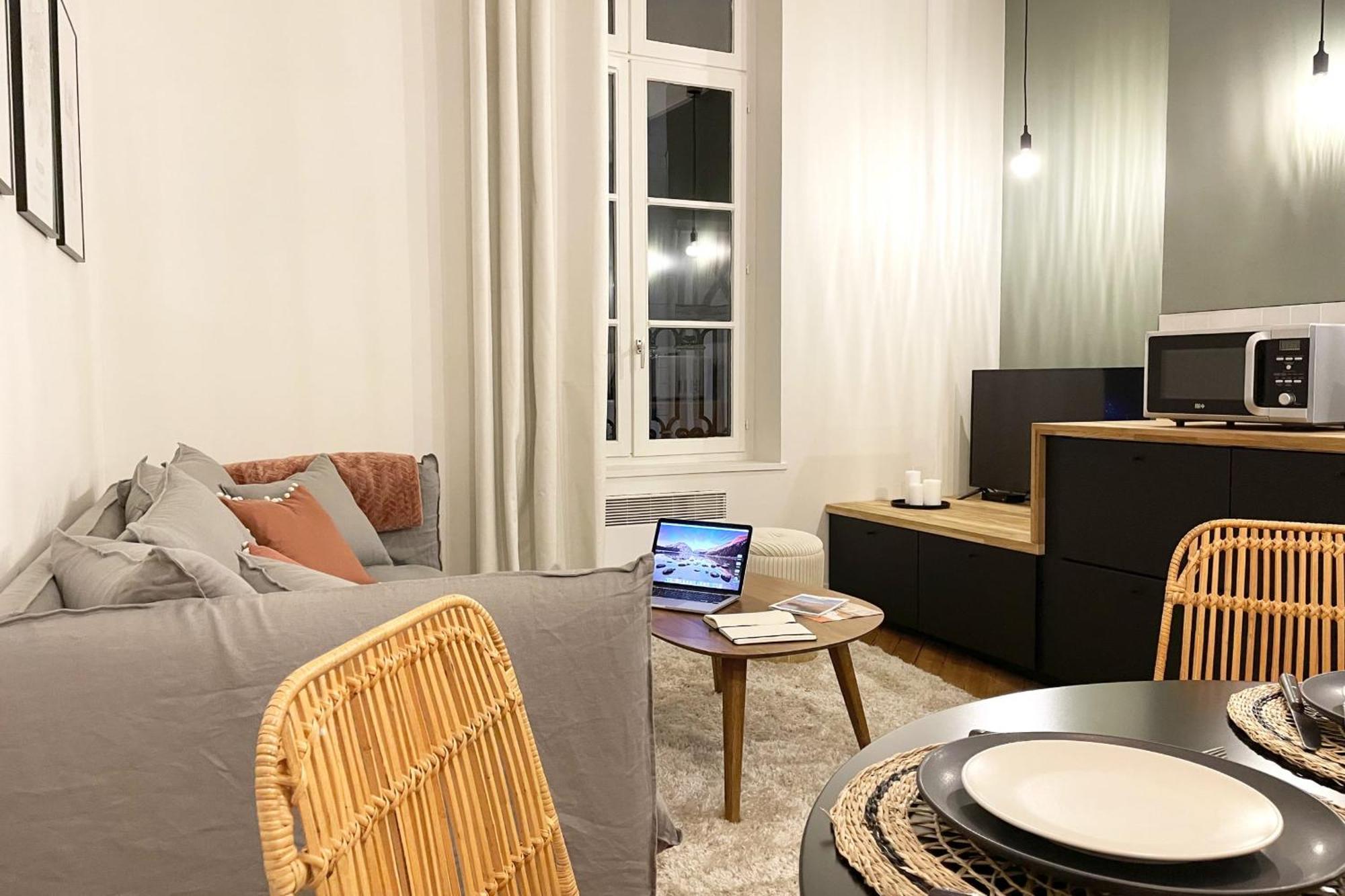 Appartement L'exotique - Vue Pl Vieux Marche - Standing *